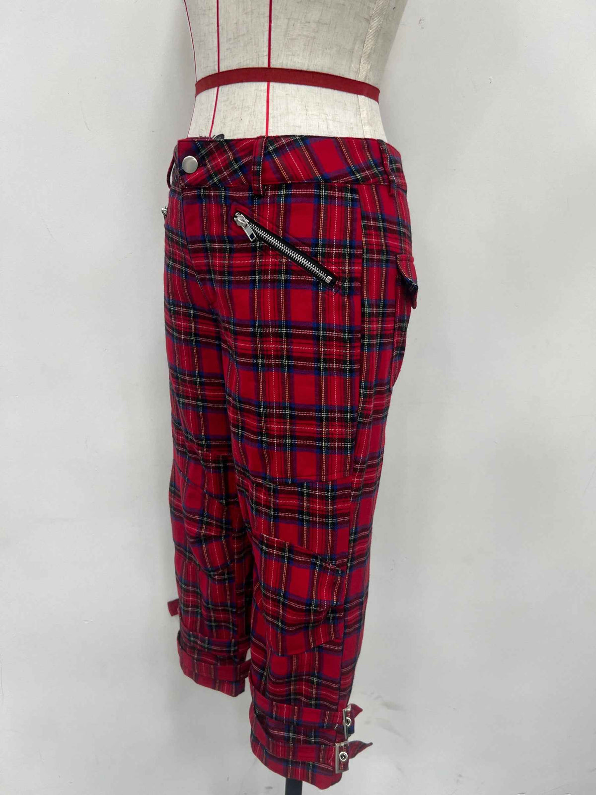 Plaid Capris - duncehatclub